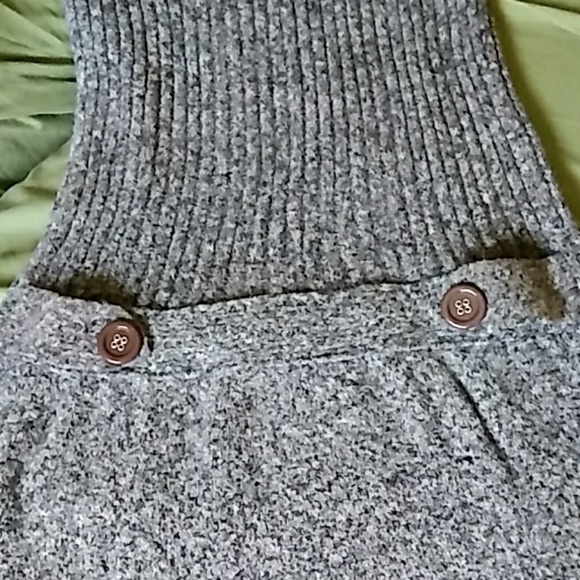 Adorable grey sweater 👗 - Picture 5 of 8